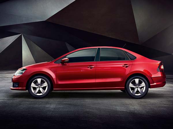New Skoda Rapid vs Honda City — Battle For Supremacy! New Skoda Rapid vs Honda City — Battle For Supremacy!