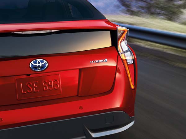 Toyota To Form In-House Unit To Develop Electric Cars