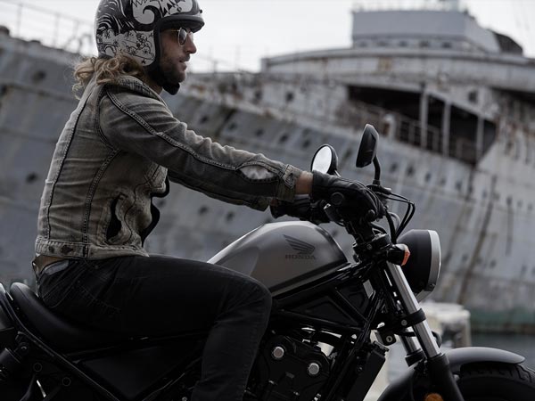 Honda Unveils Customisable Bobbers — Rebel 300 & 500