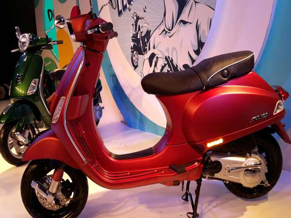 Aprilia SR 150 vs Vespa 150: We Compare The Only Two 150cc Automatic Scooters In India