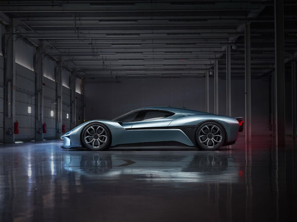 NextEV Unveils NIO EP9 Electric Hypercar