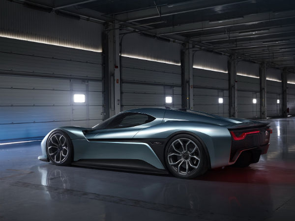 NextEV Unveils NIO EP9 Electric Hypercar