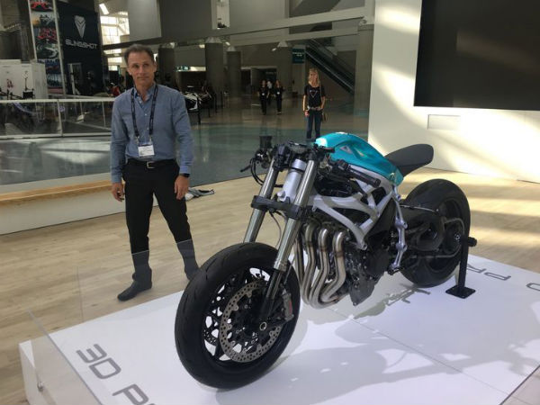 Divergent 3D Showcase 3D-Printed Motorcycle