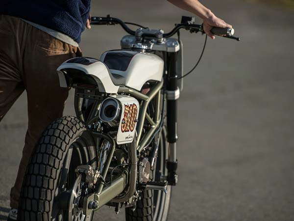 BMW G310R Flat Tracker Unveiled In Japan — Art Of Streamlining & Minimalism