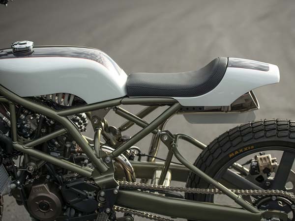 BMW G310R Flat Tracker Unveiled In Japan — Art Of Streamlining & Minimalism