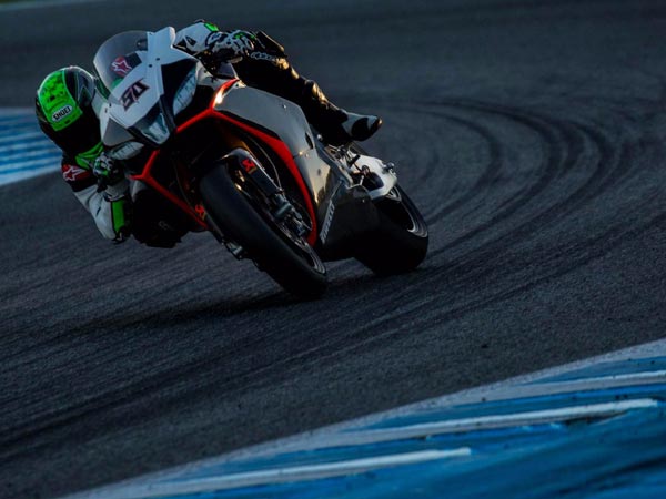 WSBK: Eugene Laverty Returns With Milwaukee Aprilia