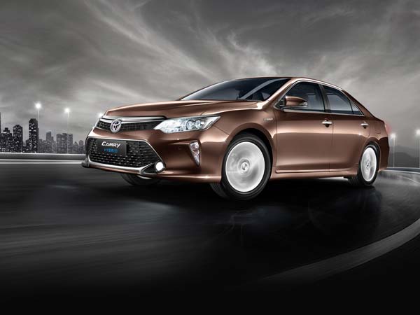 Toyota Eyes To Sell More Hybrid Cars In India