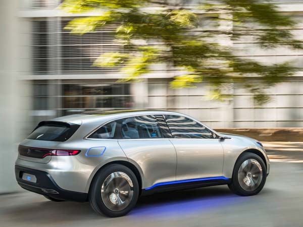 Daimler To Invest $11 Billion Into EVs Development