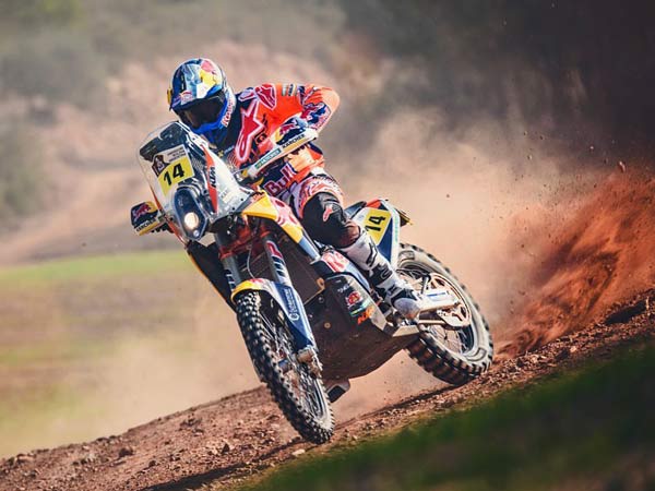 Dakar Champion Toby Price Extends His Contract With KTM