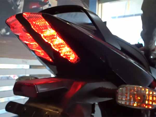 2017 Bajaj Pulsar 150 Reaches Dealerships Ahead Of Launch