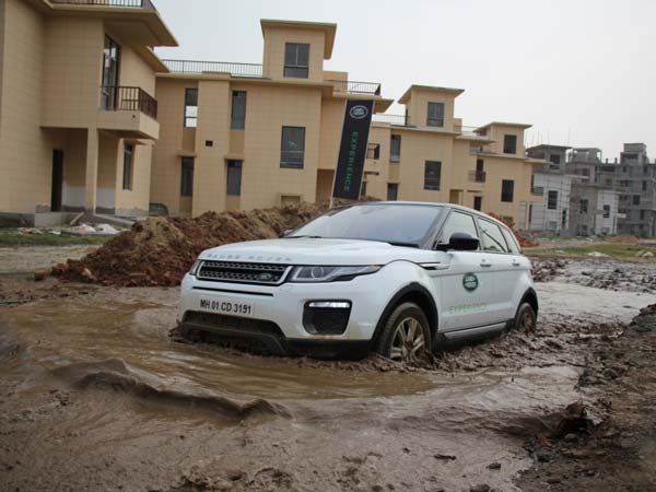 Land Rover Experience Tour Heads To Aamby Valley For A Second Time