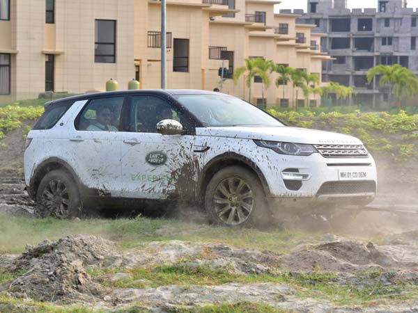 Land Rover Experience Tour Heads To Aamby Valley For A Second Time