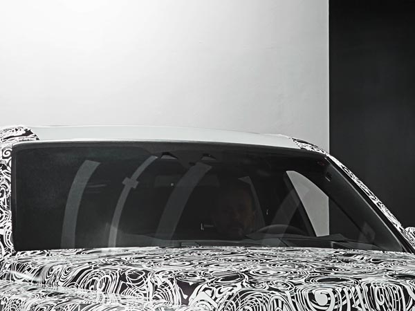 First Look: Rolls-Royce Project Cullinan SUV Prototype