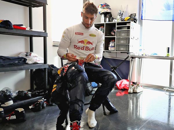 Red Bull Confident On Competing For 2017 F1 Championship Red Bull Confident On Competing For 2017 F1 Championship