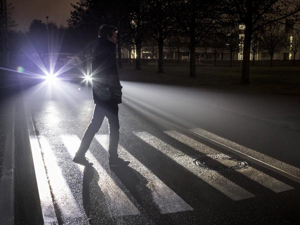 Mercedes-Benz Unveils Digital Light Technology