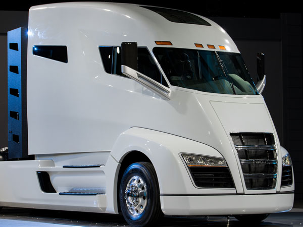 Nikola One Hydrogen Fuel Cell Truck Revealed