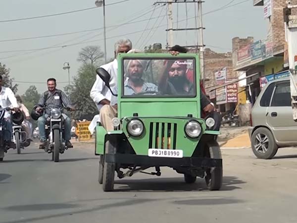 60-Year-Old Indian Mechanic Builds The Perfect Miniature Jeep