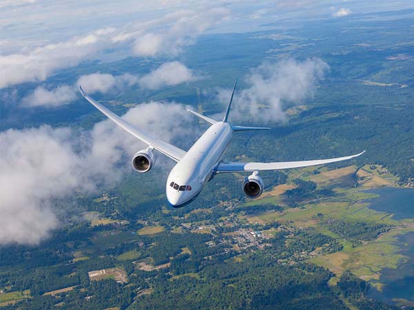 FAA Orders Boeing 787 Pilots Ordered To Reboot Plane Once As A Safety Fix