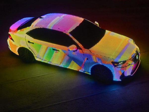 2017 Lexus LIT IS Is Covered In 41,999 LEDs