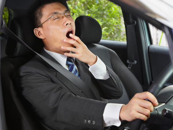 Drowsy Drivers As Good As Drunk Drivers: Study