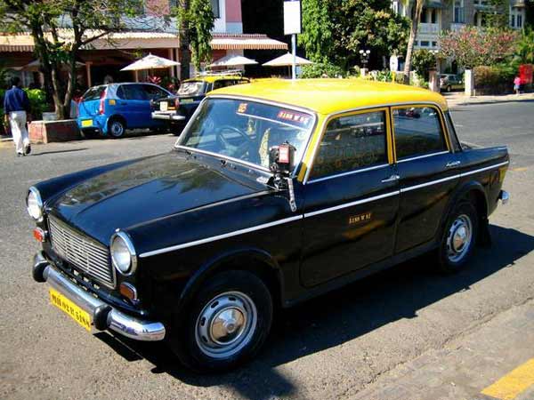 Reliance Plans To Buy Mumbai Black And Yellow Cabs