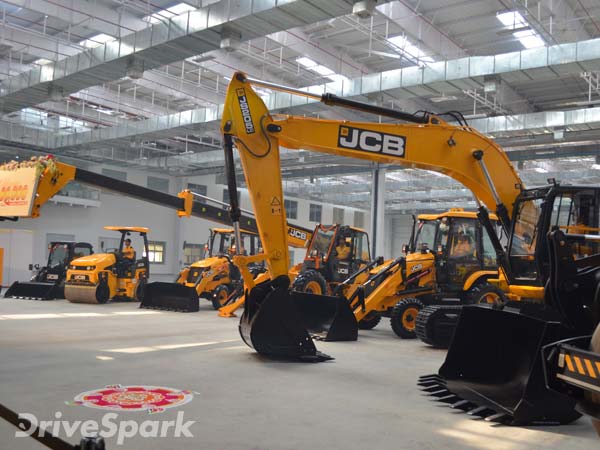 JCB India Unveils Seven New Products At Gurgaon