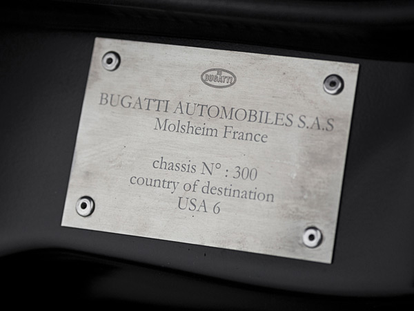 Last Bugatti Veyron Coupe 'Super Sport 300' To Go Up For Auction 