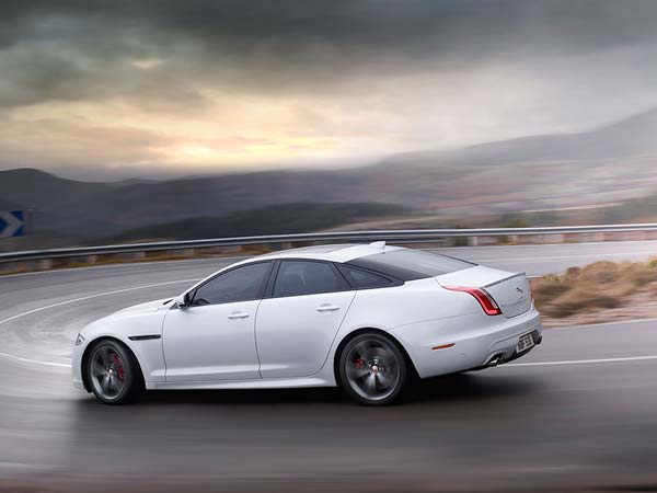 Jaguar’s Electric Sedan Might Be XJ Successor