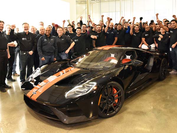 First Batch Of 2017 Ford GT Rolls Off The Assembly Lines
