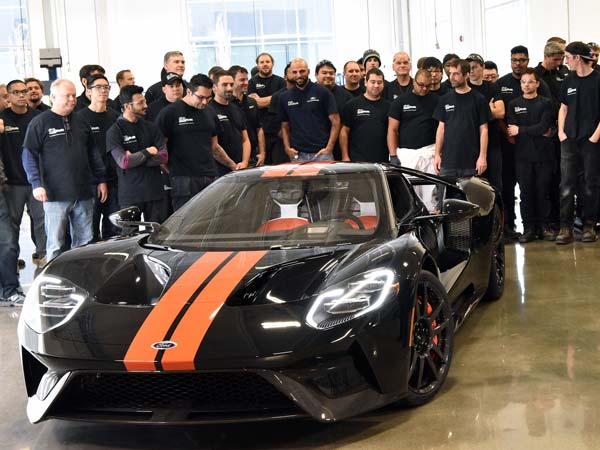 First Batch Of 2017 Ford GT Rolls Off The Assembly Lines