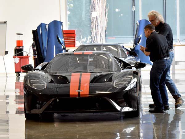 First Batch Of 2017 Ford GT Rolls Off The Assembly Lines