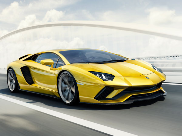 Lamborghini Aventador S Revealed With 730bhp On Tap