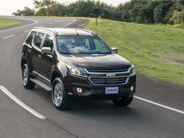 Chevrolet Trailblazer Facelift To Be Launched In India By Early 2017