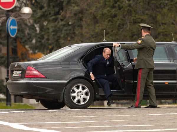 Vladimir Putin's Mercedes Limousine Is Up For Grabs For A Whopping $1.3 Million
