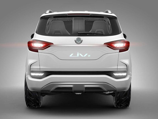 Mahindra To Launch Toyota Fortuner Rival