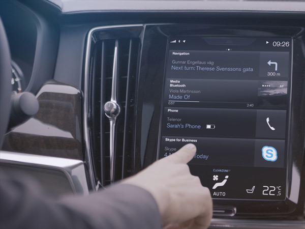 Ford And Toyota To Set Up Consortium For Development Of In-Vehicle Apps