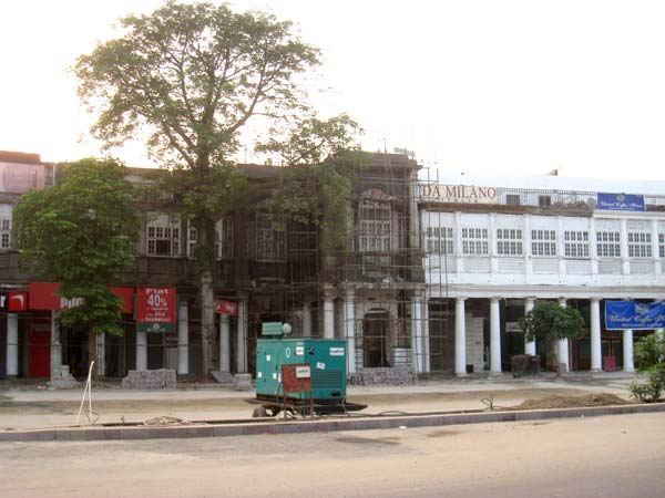 Come February Connaught Place To Be A Car Free Zone 