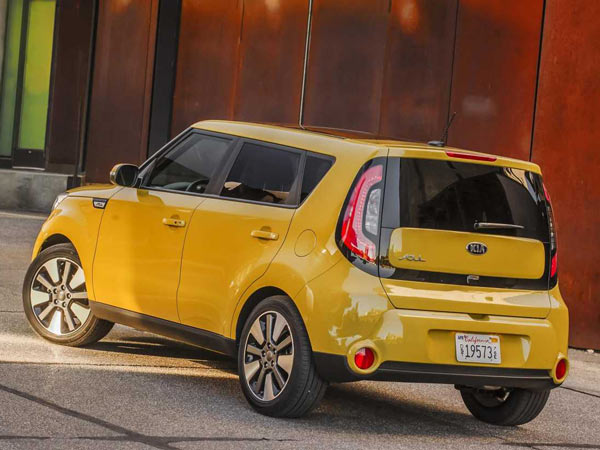 Kia Sportage SUV And Soul Crossover Spotted Testing In India