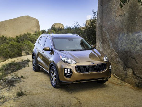 Kia Sportage SUV And Soul Crossover Spotted Testing In India