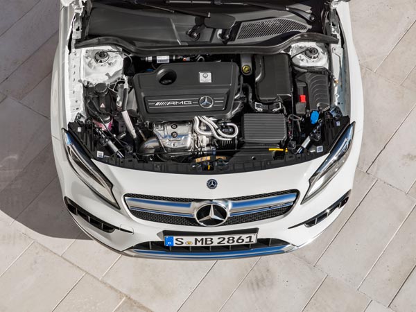 Detroit Auto Show: Mercedes-Benz GLA Facelift Revealed