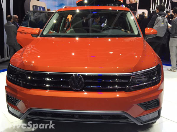 2017 Detroit Auto Show: Volkswagen Tiguan Allspace Revealed
