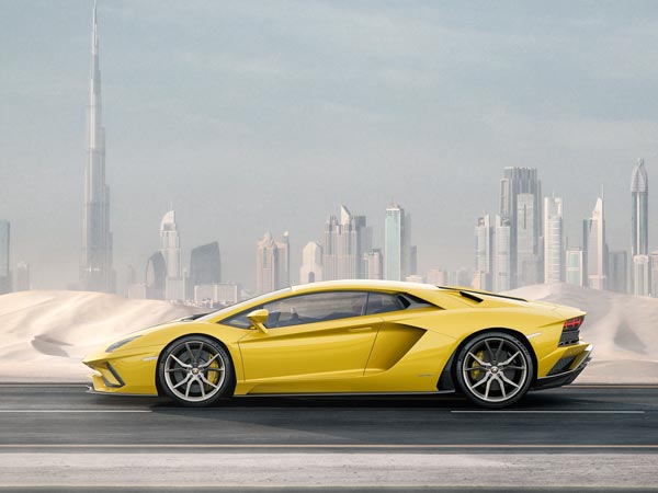 Automobili Lamborghini S.p.A Sets Record Sales In 2016; Two Huracan Variants Confirmed For 2017
