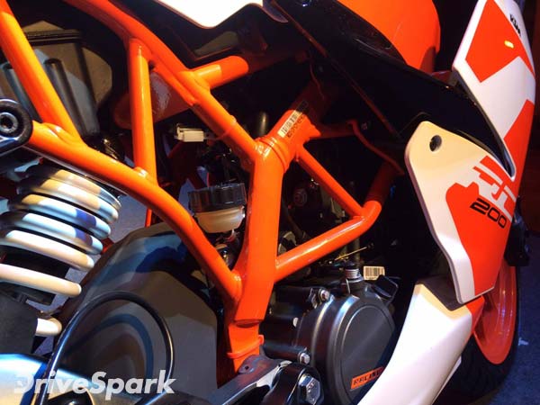 2017 KTM RC390 & RC200 Launched In India; Launch Price And Photo Gallery
