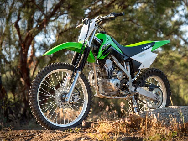 Kawasaki Launches The 2017 KLX 140G Dirt Motorcycle In India