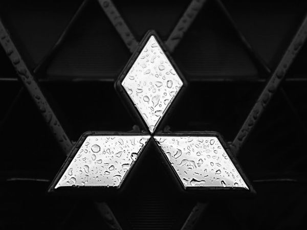 Japan Fines Mitsubishi Motors $4 Million Over Fake Data