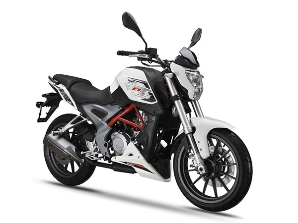 Yamaha FZ 25 vs Benelli TNT 25: Battle Of The Quarter-Litre Nakeds