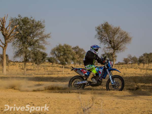 2017 Maruti Suzuki Desert Storm: Suresh Rana And CS Santosh Lead After Leg 1