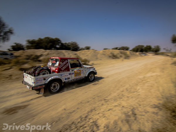 2017 Maruti Suzuki Desert Storm: Sanjay Agarwal And CS Santosh Lead After Leg 2