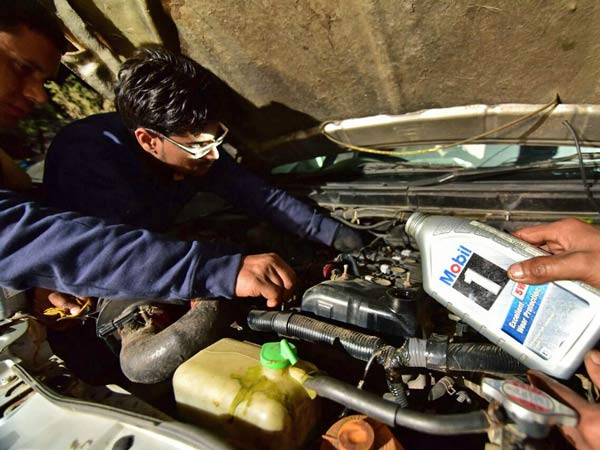 Mobil1 — The Lubricant That Keeps The Cars Running In The Scorching Desert Storm 2017