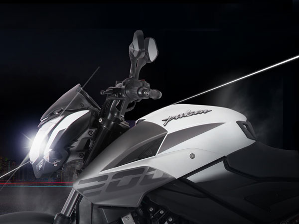 2017 Bajaj Pulsar 200NS Launched WIth BS-IV Engine; Priced At Rs 96,453